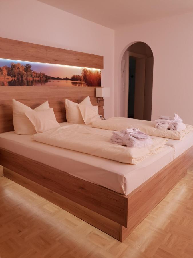 Hotel Weisser Hof Маленте Екстериор снимка
