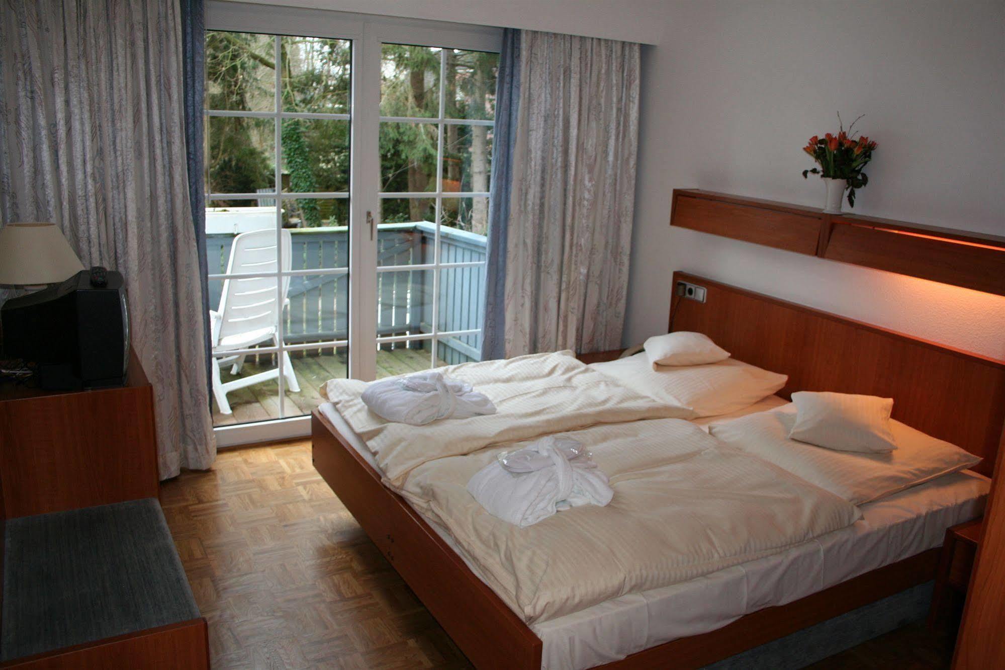 Hotel Weisser Hof Маленте Екстериор снимка