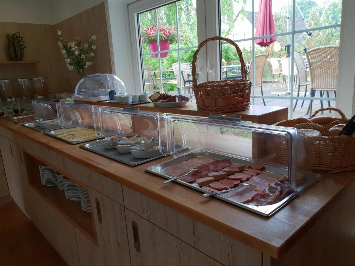 Hotel Weisser Hof Маленте Екстериор снимка